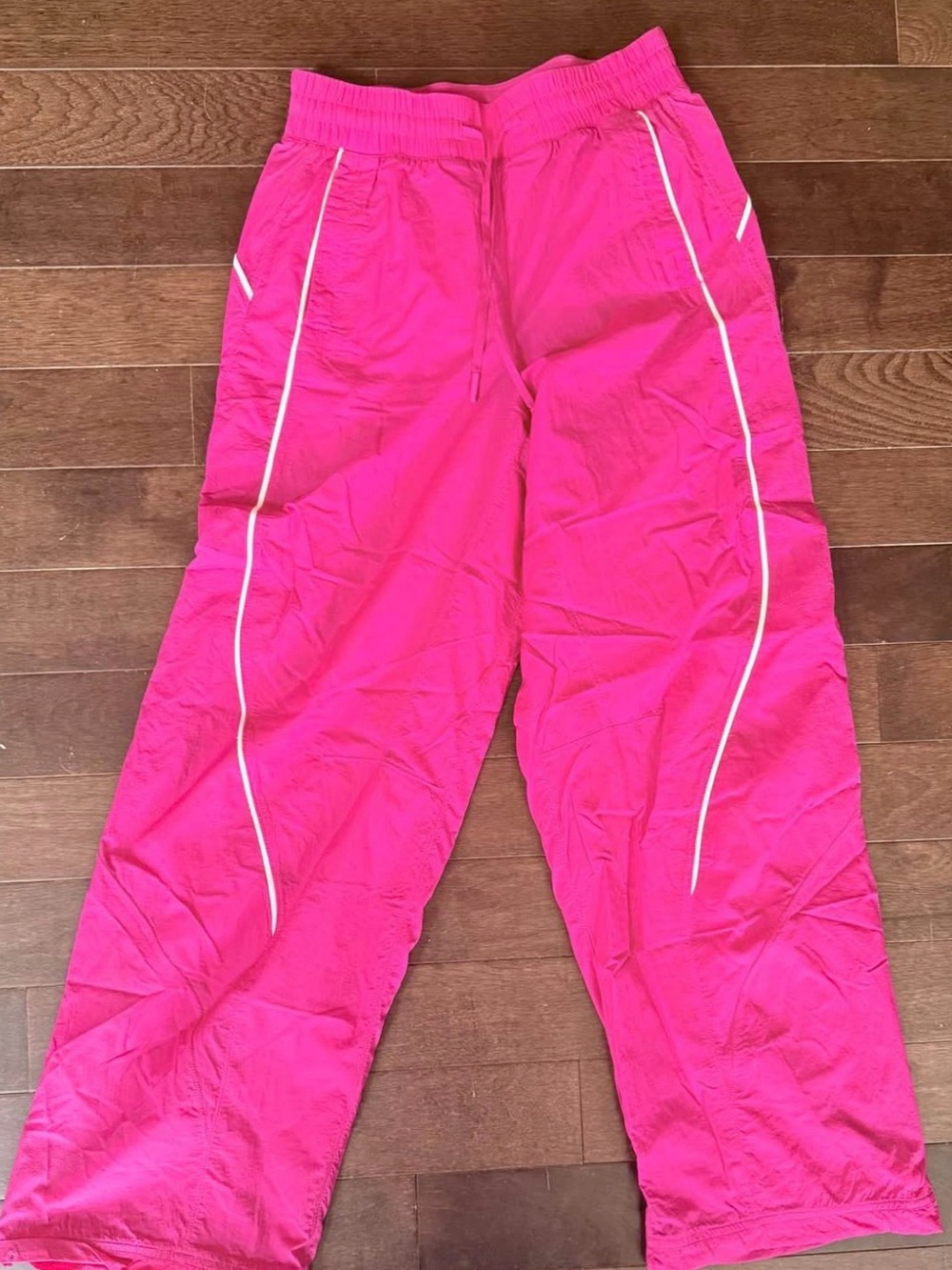 LuLulemon license to train pants